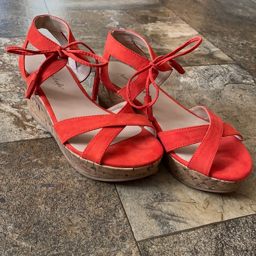 American Eagle Wedge sandal
